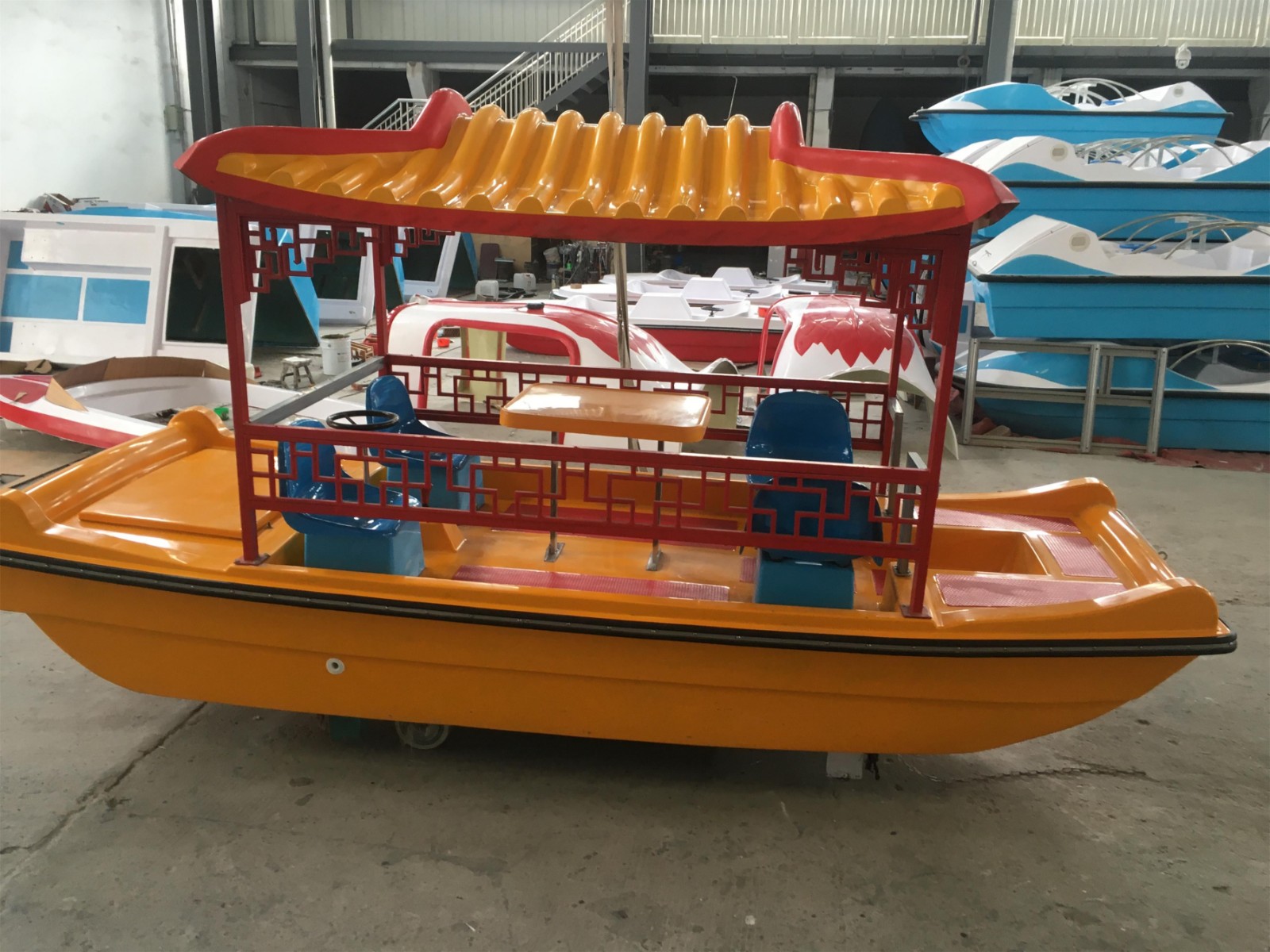 4人畫舫電動(dòng)船 仿古電動(dòng)船